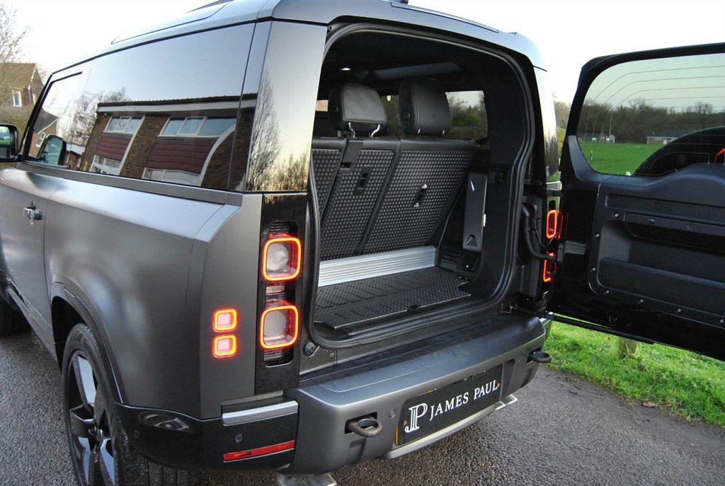 Used Land Rover Defender 2022 for sale - 77005593: Photo 32