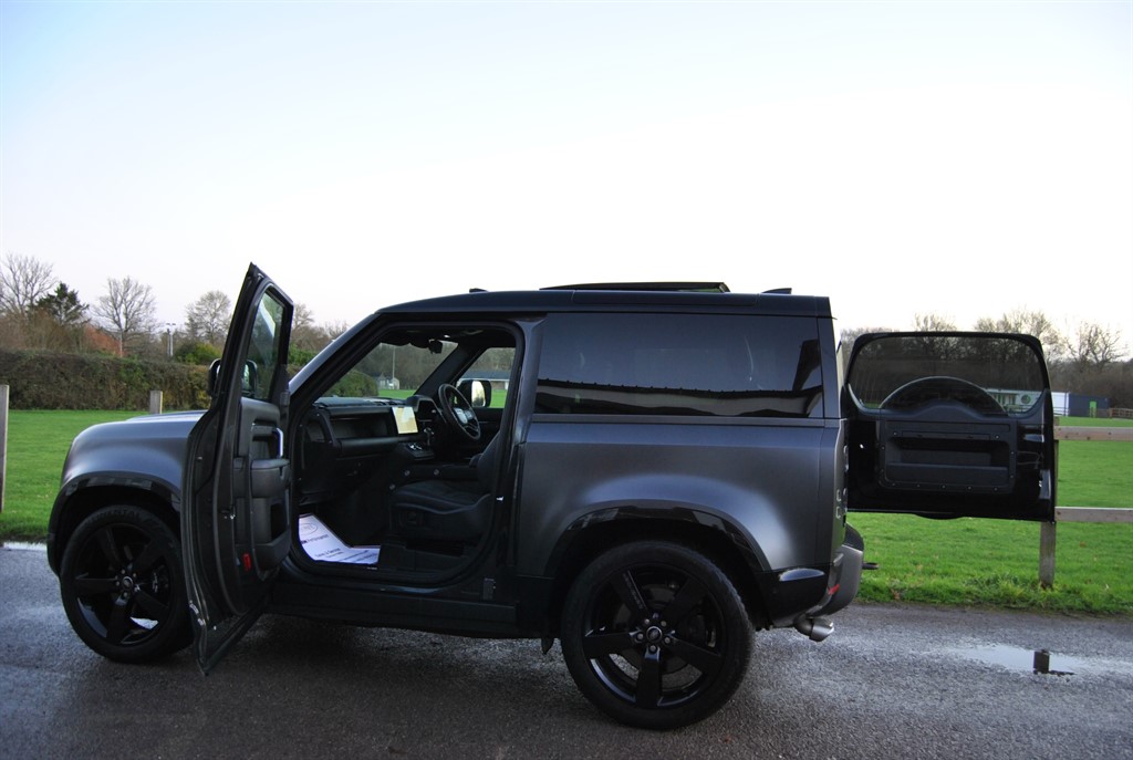 Used Land Rover Defender 2022 for sale - 77005593: Photo 41