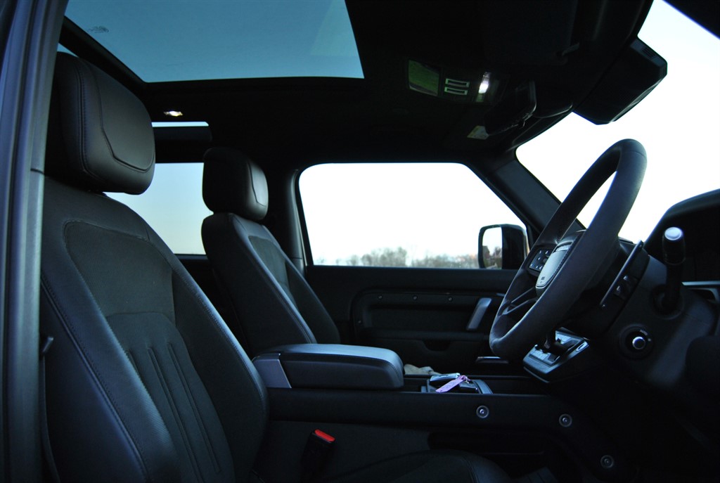 Used Land Rover Defender 2022 for sale - 77005593: Photo 5