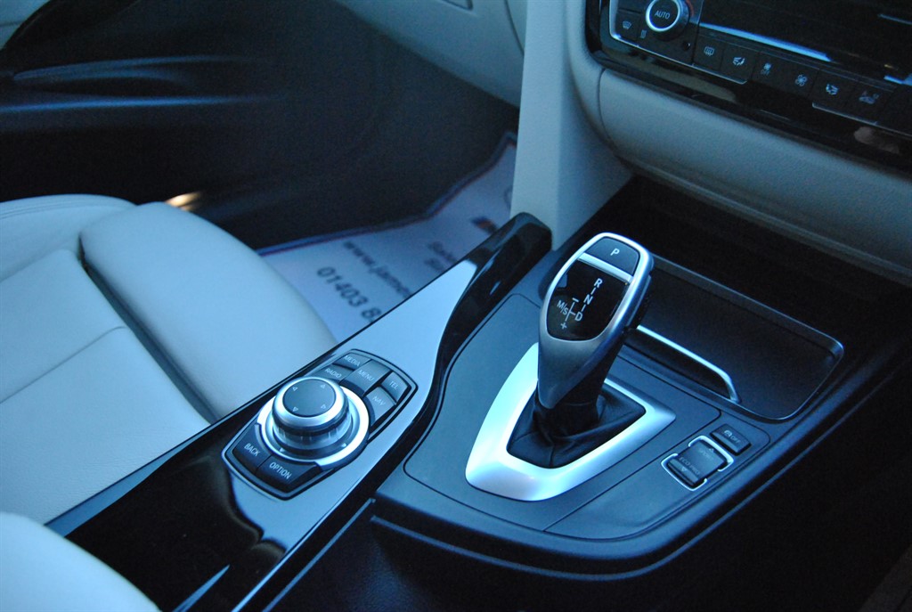 Used BMW 3 Series 2016 for sale - 77134186: Photo 10