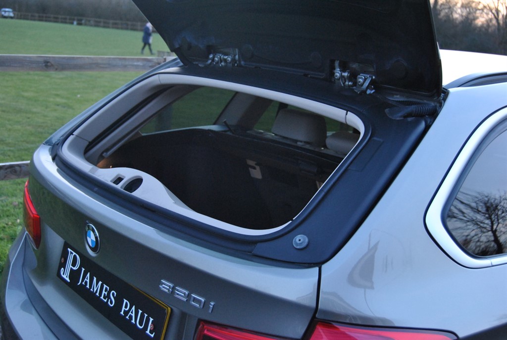 Used BMW 3 Series 2016 for sale - 77134186: Photo 14