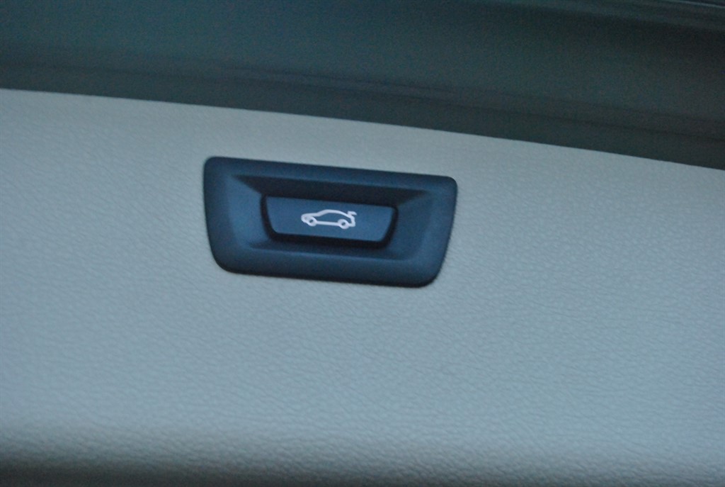 Used BMW 3 Series 2016 for sale - 77134186: Photo 19