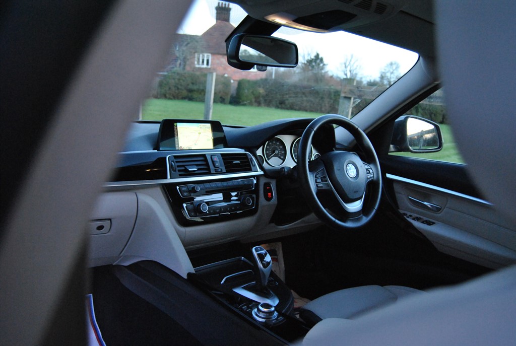 Used BMW 3 Series 2016 for sale - 77134186: Photo 28