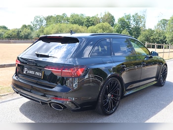 Used Audi RS4 2023 for sale - 79421177: Photo