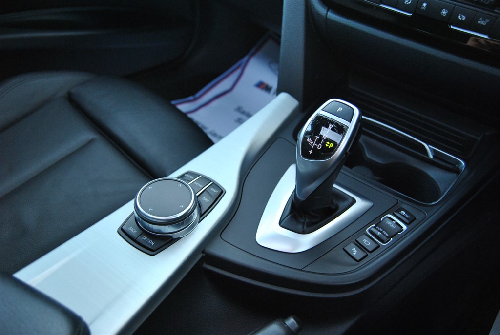 Used BMW 3 Series 2017 for sale - 76557102: Photo 19