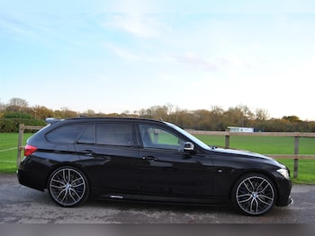 Used BMW 3 Series 2017 for sale - 76557102: Photo