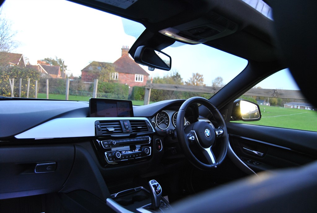 Used BMW 3 Series 2017 for sale - 76557102: Photo 35