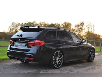 Used BMW 3 Series 2017 for sale - 76557102: Photo