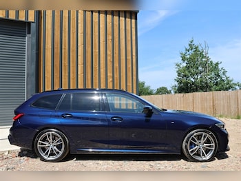 Used BMW 3 Series 2019 for sale - 79102097: Photo