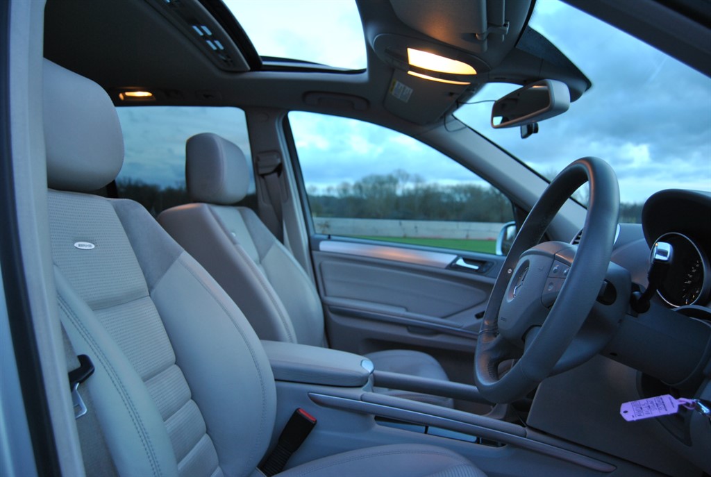 Used Mercedes-Benz M Class 2006 for sale - 77472123: Photo 5