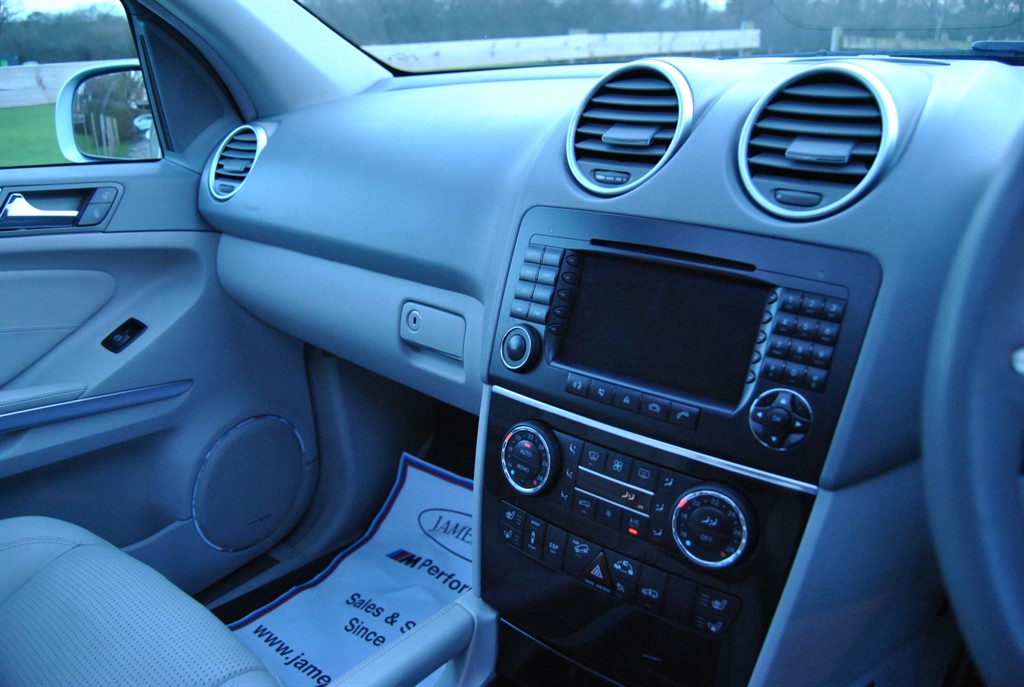 Used Mercedes-Benz M Class 2006 for sale - 77472123: Photo 8