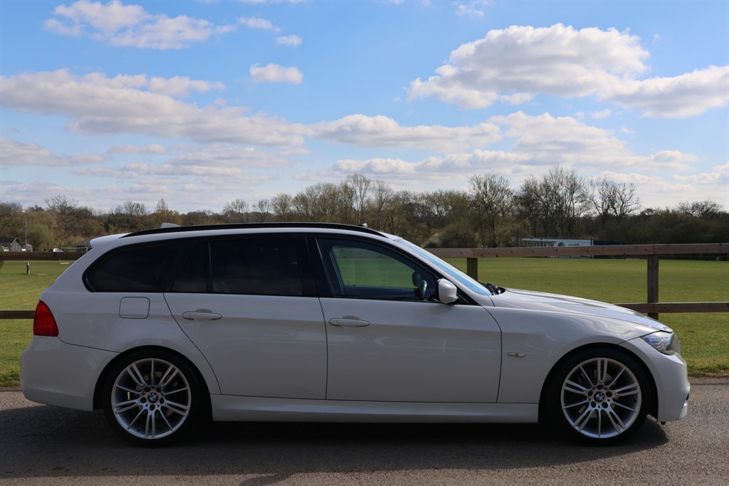 Used BMW 3 Series 2023 for sale - 78118115: Photo 2