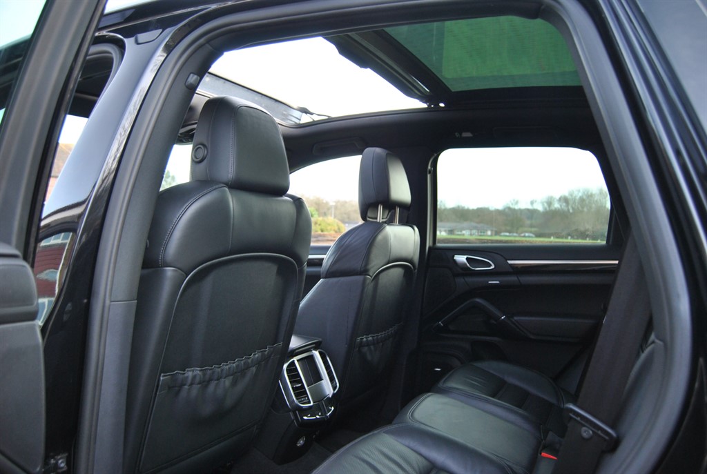 Used Porsche Cayenne 2010 for sale - 77025681: Photo 33