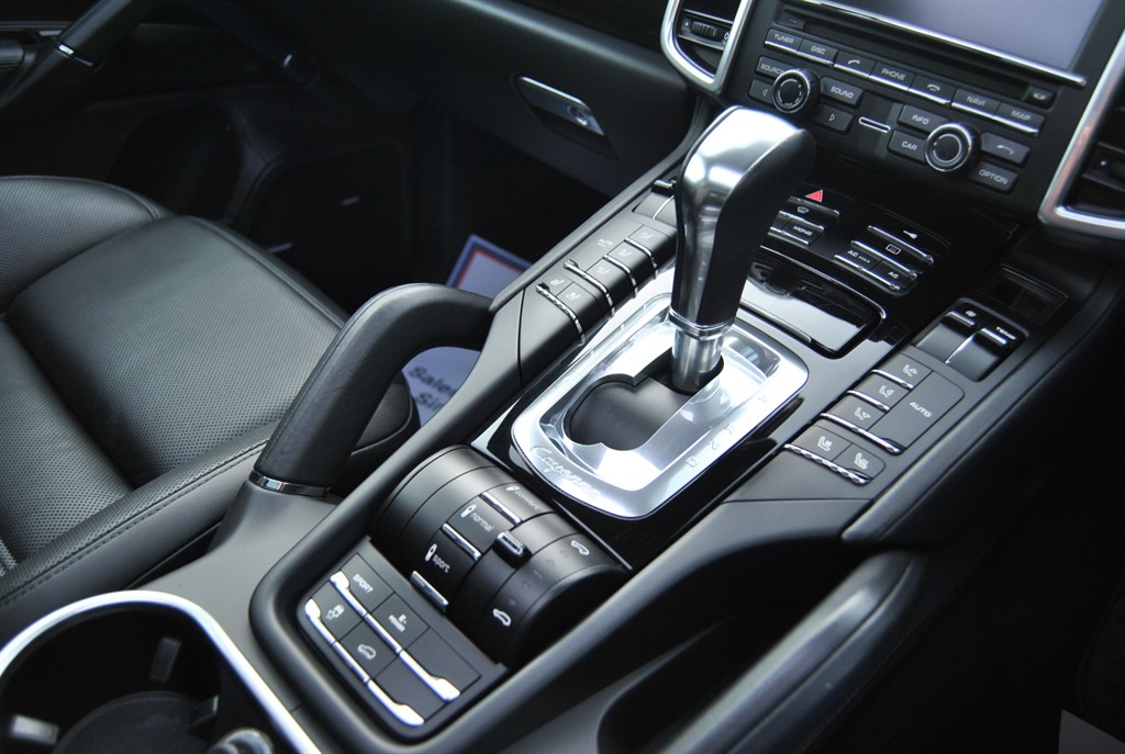 Used Porsche Cayenne 2010 for sale - 77025681: Photo 8