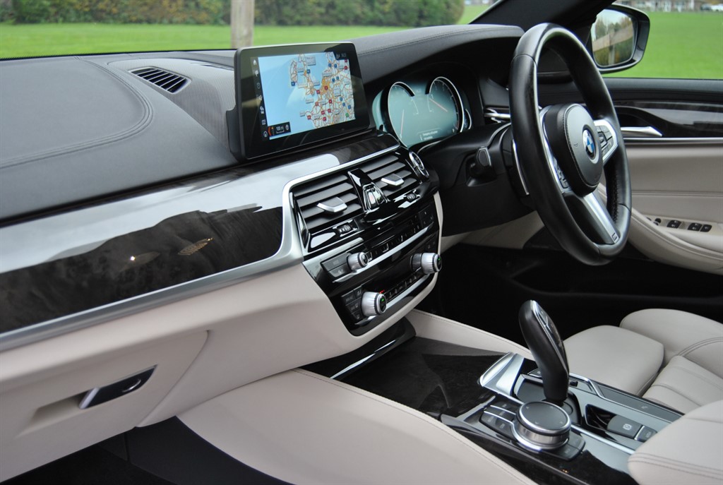 Used BMW 5 Series 2017 for sale - 76494168: Photo 38