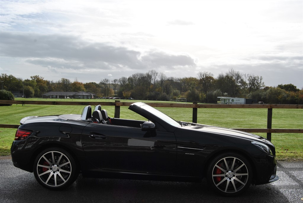 Used Mercedes-Benz SLC 2017 for sale - 76420716: Photo 2