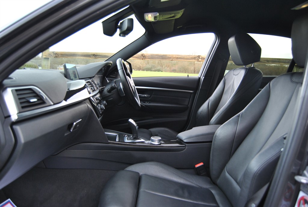 Used BMW 3 Series 2017 for sale - 77261927: Photo 30