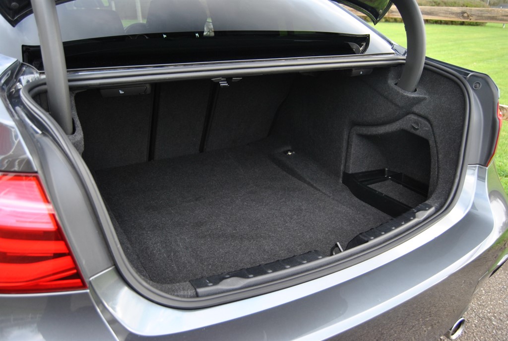 Used BMW 3 Series 2017 for sale - 77261927: Photo 32