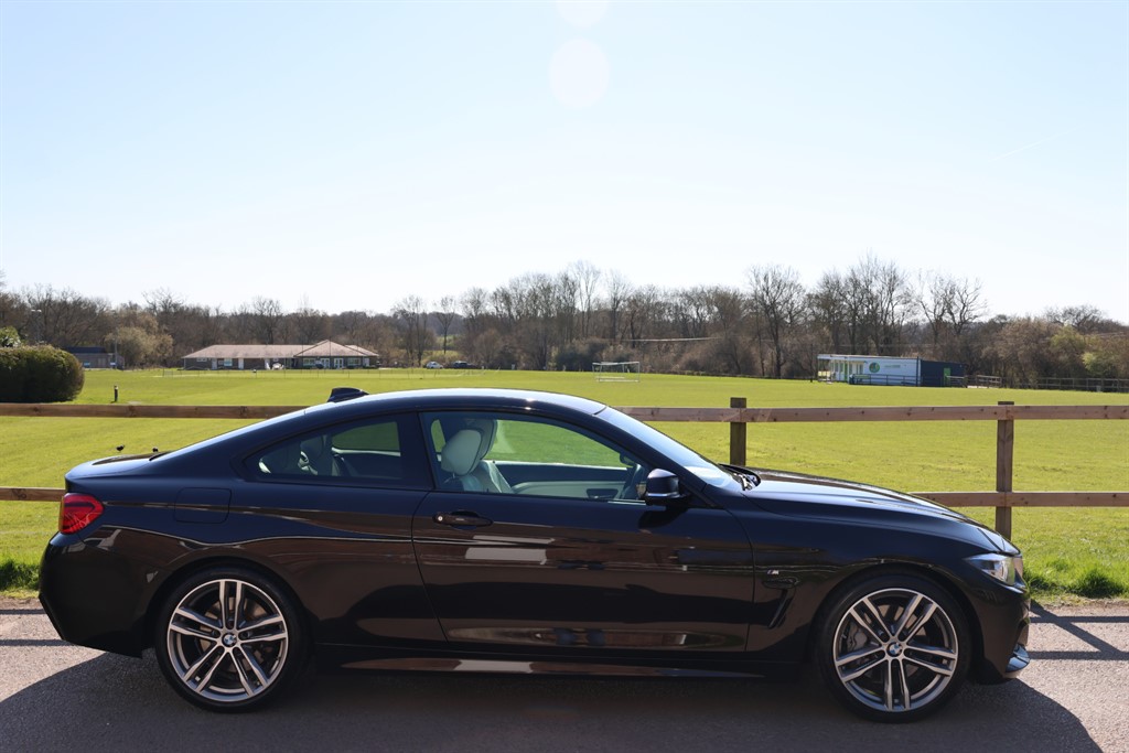 Used BMW 4 Series 2018 for sale - 77934768: Photo 2
