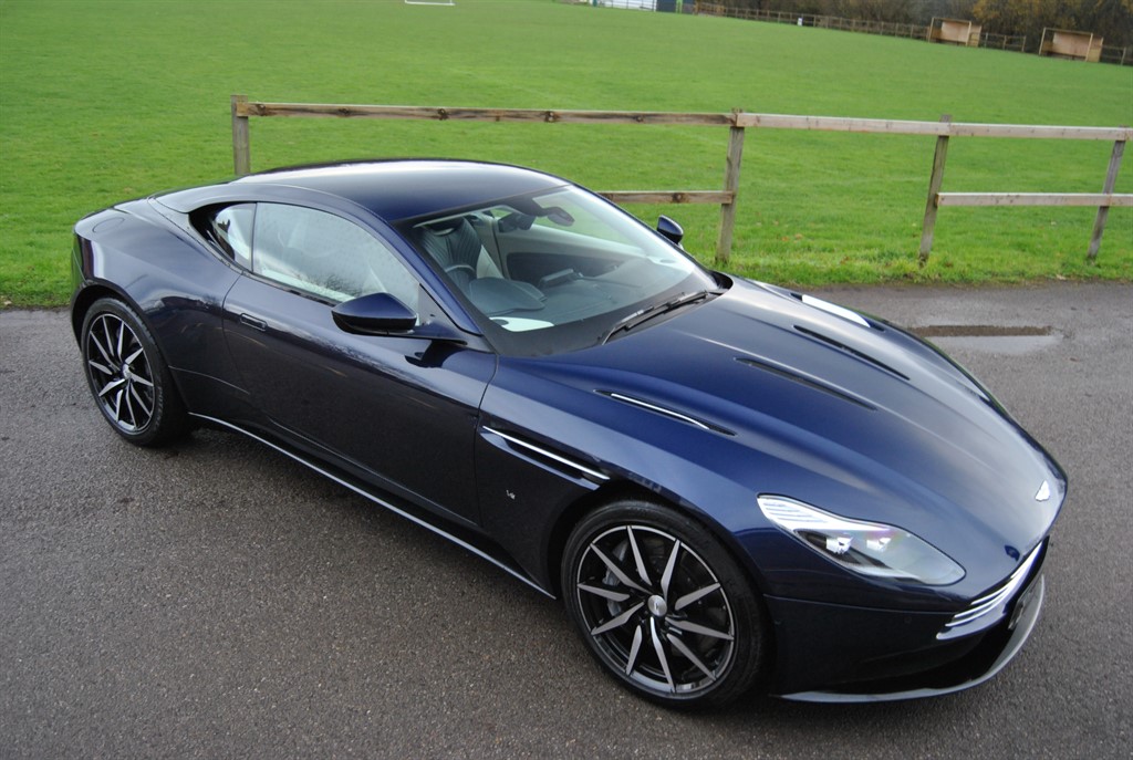 Used Aston Martin DB11 2017 for sale - 76835098: Photo 1