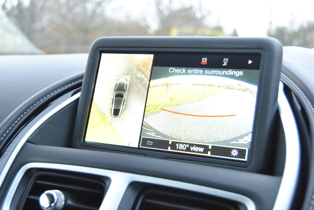 Used Aston Martin DB11 2017 for sale - 76835098: Photo 12