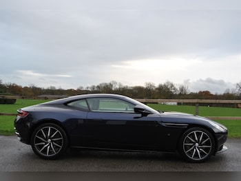Used Aston Martin DB11 2017 for sale - 76835098: Photo