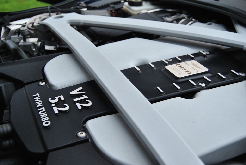 Used Aston Martin DB11 2017 for sale - 76835098: Photo 37