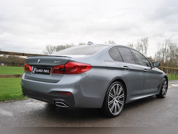 Used BMW 5 Series 2017 for sale - 77406601: Photo