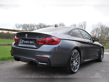 Used BMW M4 2017 for sale - 77492958: Photo