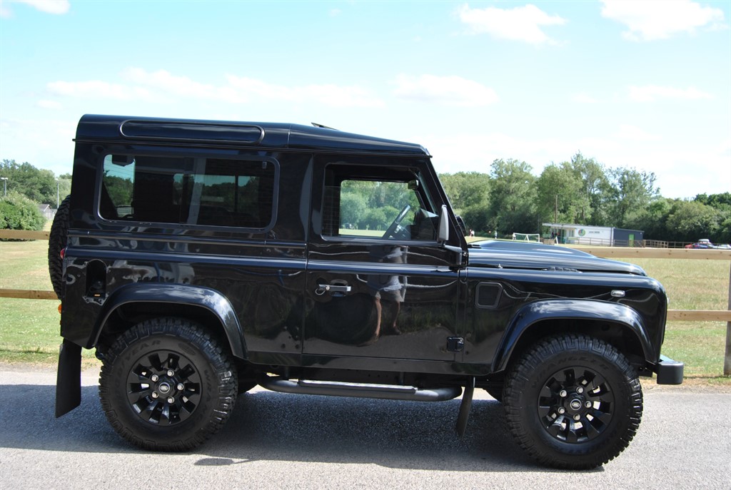 Used Land Rover Defender 2015 for sale - 76534131: Photo 2