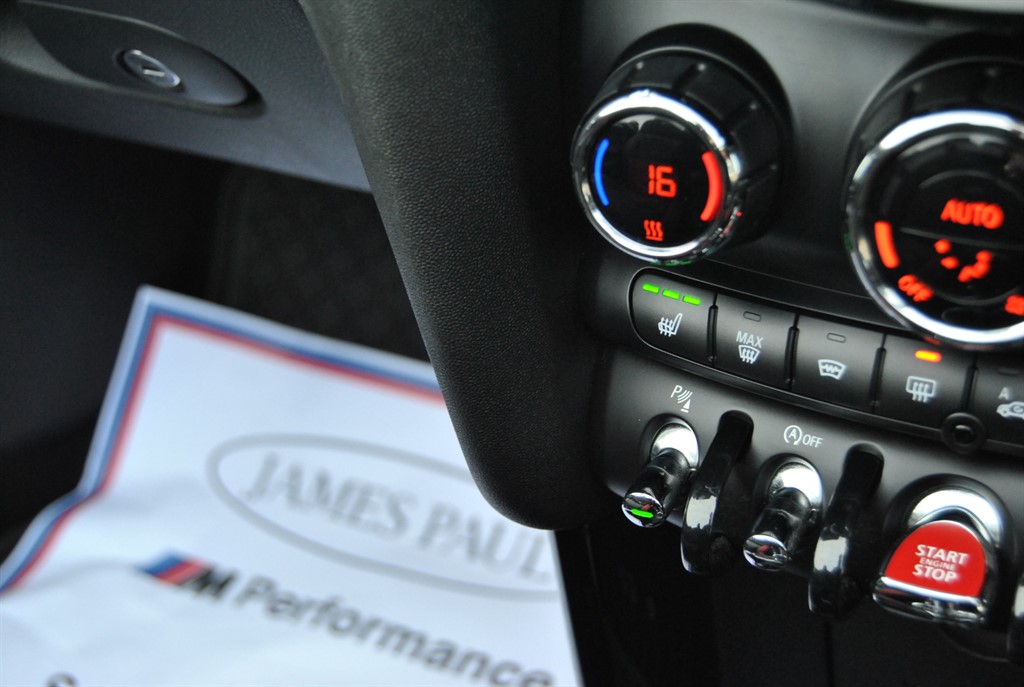 Used MINI Convertible 2016 for sale - 76568175: Photo 15