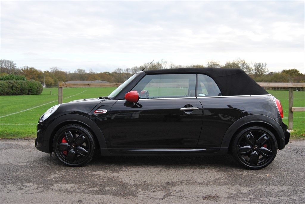 Used MINI Convertible 2016 for sale - 76568175: Photo 30