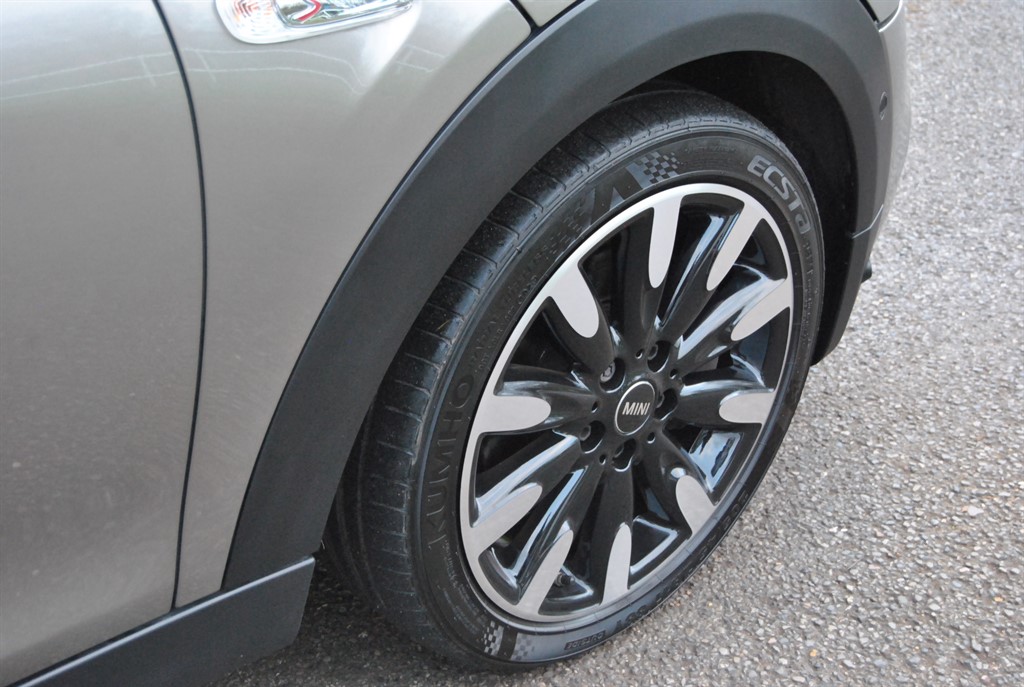 Used MINI Hatch 2020 for sale - 76615904: Photo 17