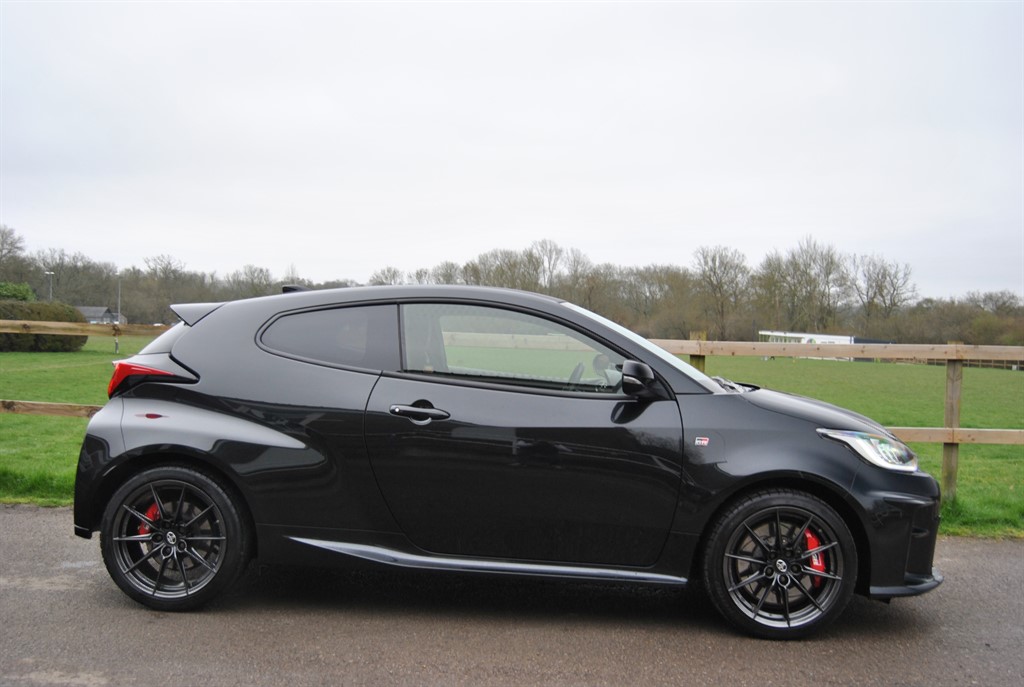 Used Toyota Yaris 2022 for sale - 77795252: Photo 2