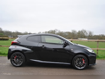 Used Toyota Yaris 2022 for sale - 77795252: Photo