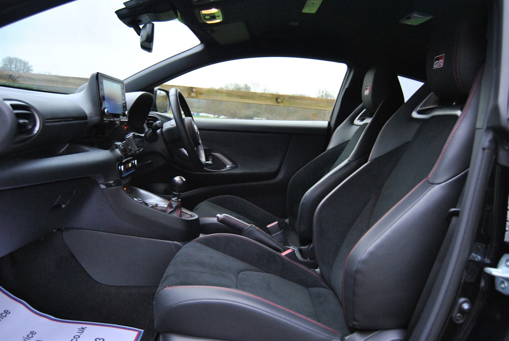 Used Toyota Yaris 2022 for sale - 77795252: Photo 8