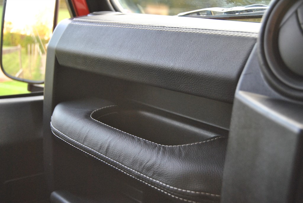 Used Land Rover Defender 2014 for sale - 76390310: Photo 29