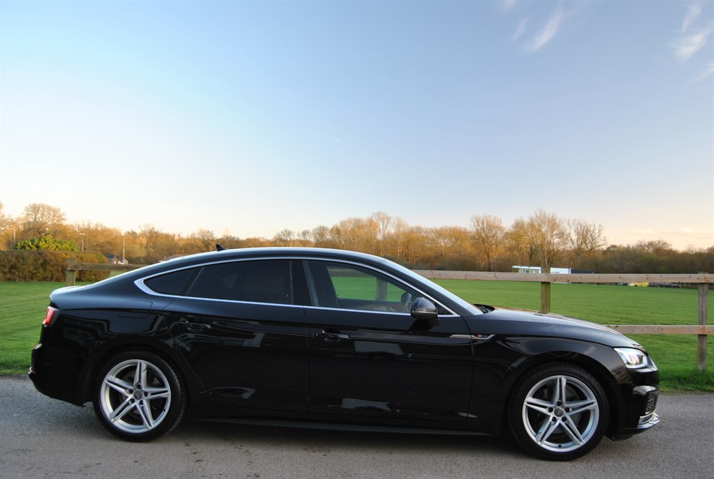 Used Audi A5 2018 for sale - 77841888: Photo 2