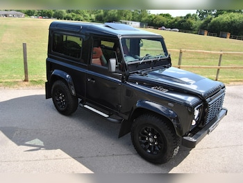 Used Land Rover Defender 90 2015 for sale - 75571392: Photo