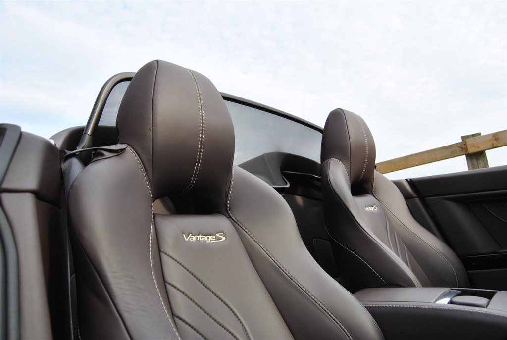 Used Aston Martin Vantage 2012 for sale - 76140476: Photo 17