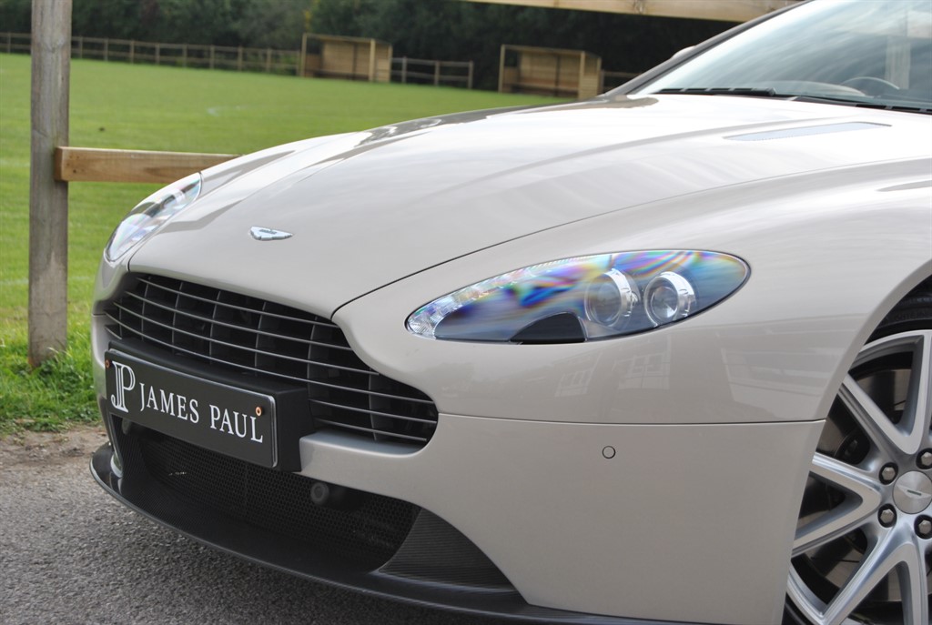 Used Aston Martin Vantage 2012 for sale - 76140476: Photo 24