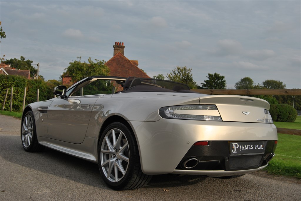 Used Aston Martin Vantage 2012 for sale - 76140476: Photo 28