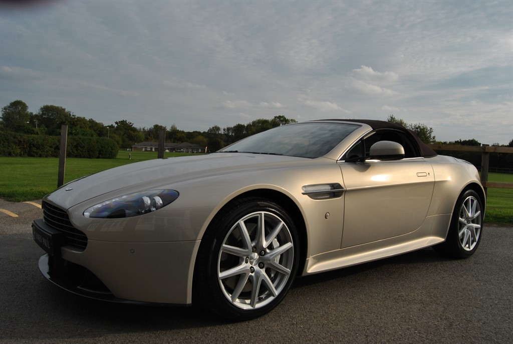 Used Aston Martin Vantage 2012 for sale - 76140476: Photo 30