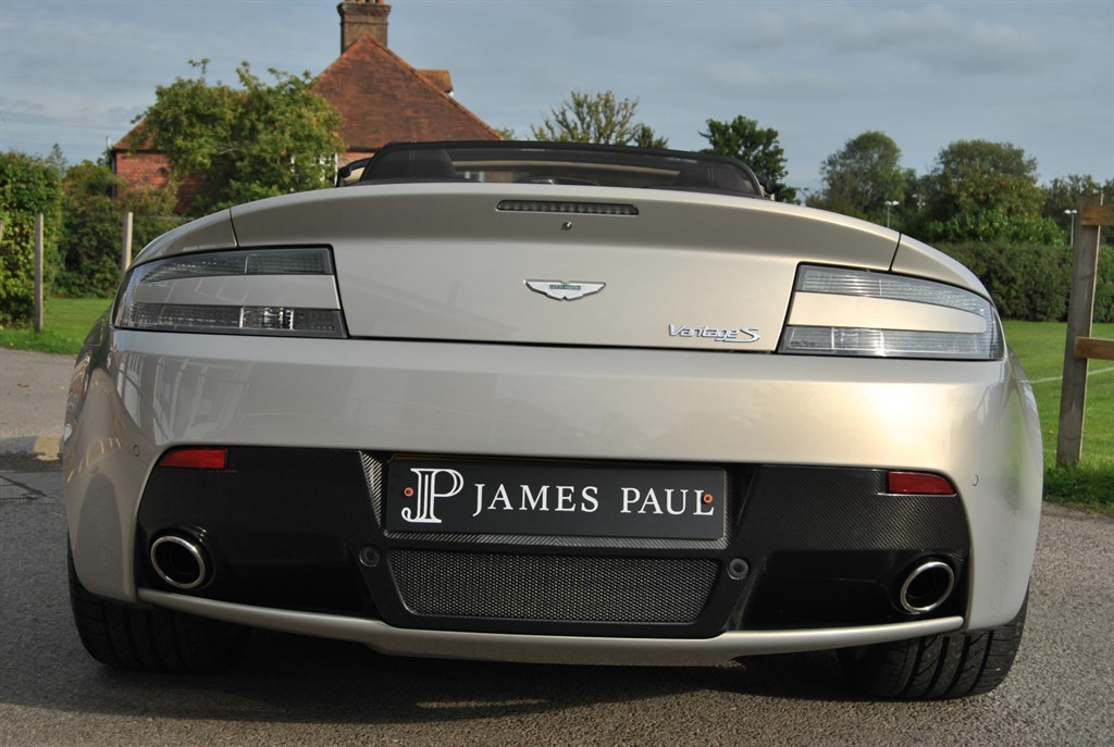 Used Aston Martin Vantage 2012 for sale - 76140476: Photo 32