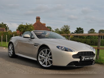 Used Aston Martin Vantage 2012 for sale - 76140476: Photo