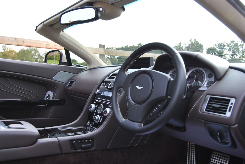 Used Aston Martin Vantage 2012 for sale - 76140476: Photo 6