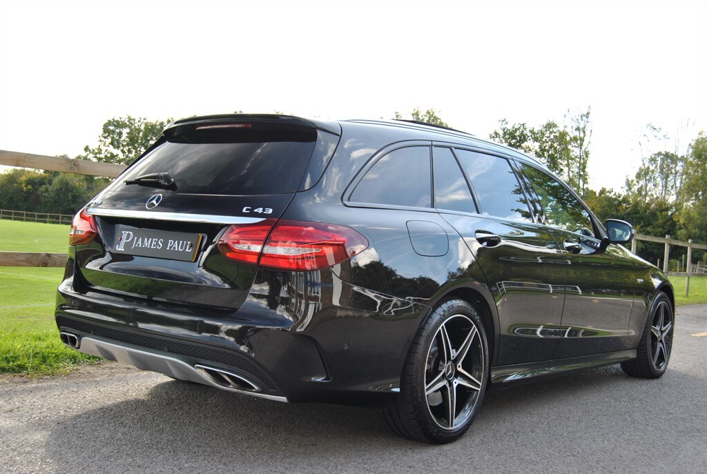 Used Mercedes-Benz C Class 2017 for sale - 76104531: Photo 3