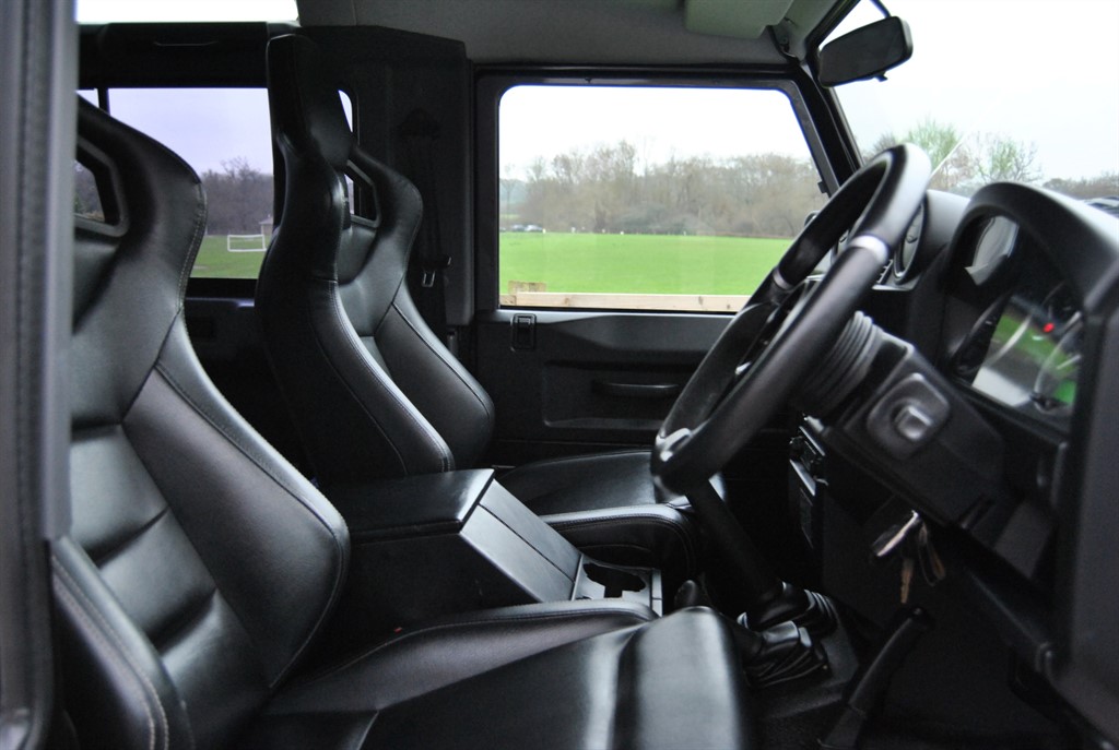 Used Land Rover Defender 2015 for sale - 77036456: Photo 5