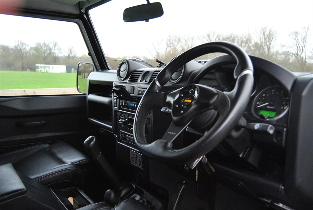 Used Land Rover Defender 2015 for sale - 77036456: Photo 6
