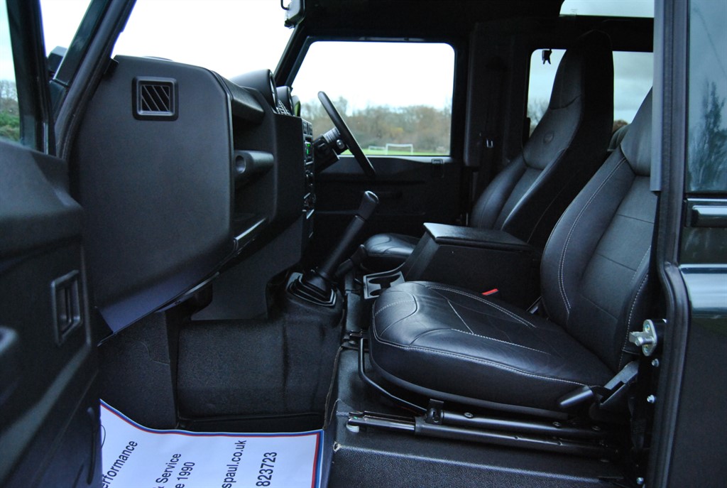 Used Land Rover Defender 2015 for sale - 76835097: Photo 10